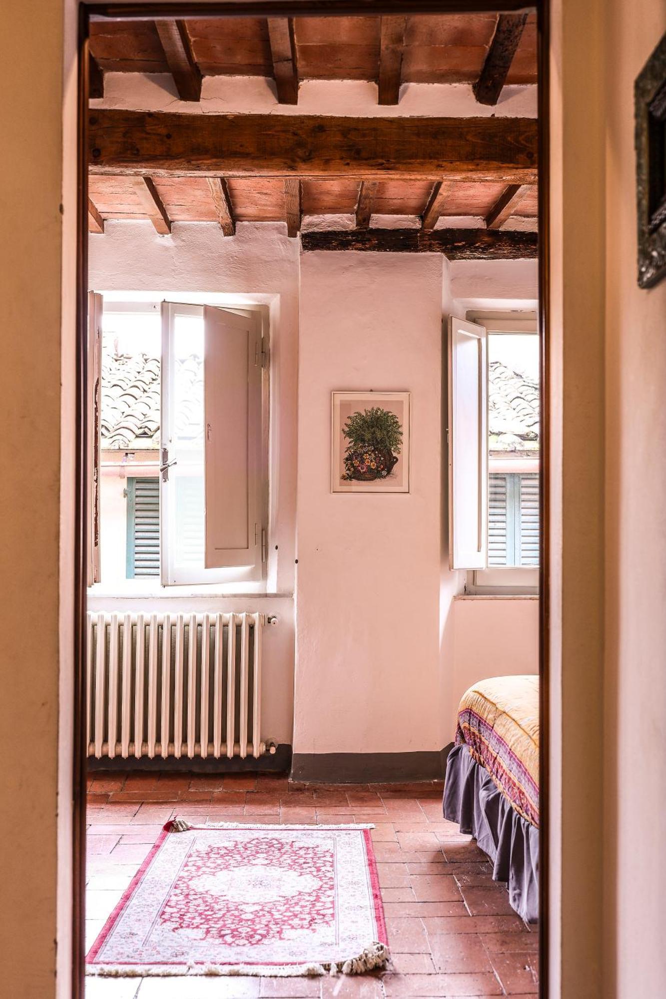 Pulcinella Appartamento Tipico Centro Storico Montepulciano Stazione Exterior foto