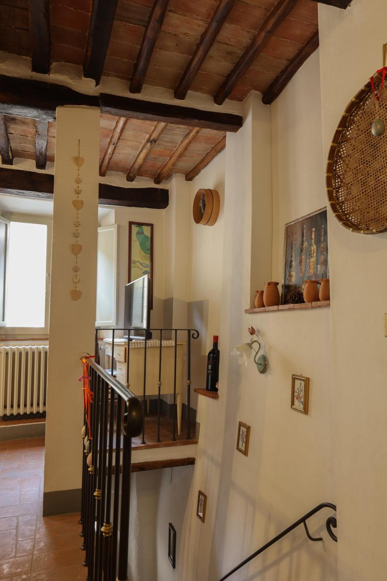 Pulcinella Appartamento Tipico Centro Storico Montepulciano Stazione Exterior foto